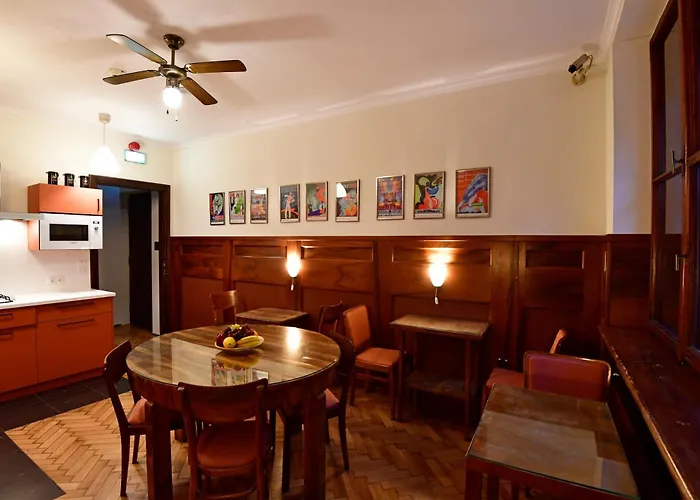 Hostel Deco