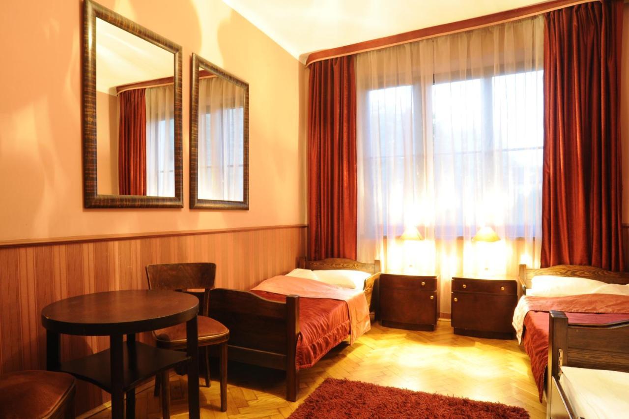 Hostel Deco